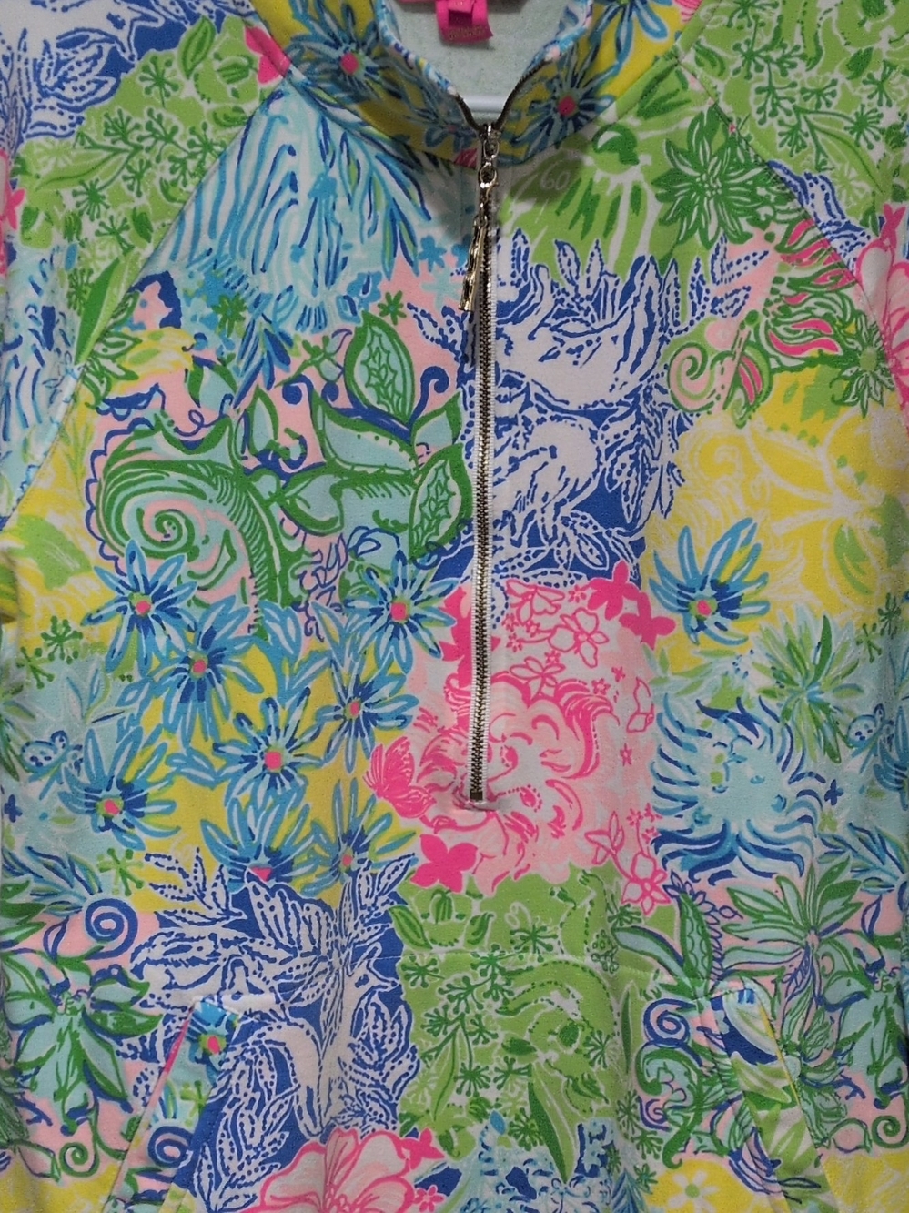 Lilly Pulitzer Floral Quarter Zip Pullover Top M Pink Blue Green Cotton Stretch - Picture 2 of 6
